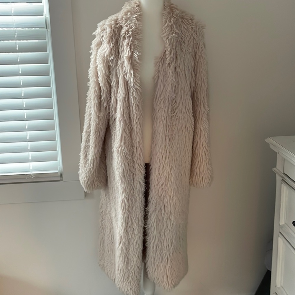 Forever 21 Pale Pink Faux Fur Duster Size Small
